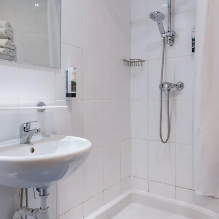 Aparthotel Avalon - Gare Du Nord Paris