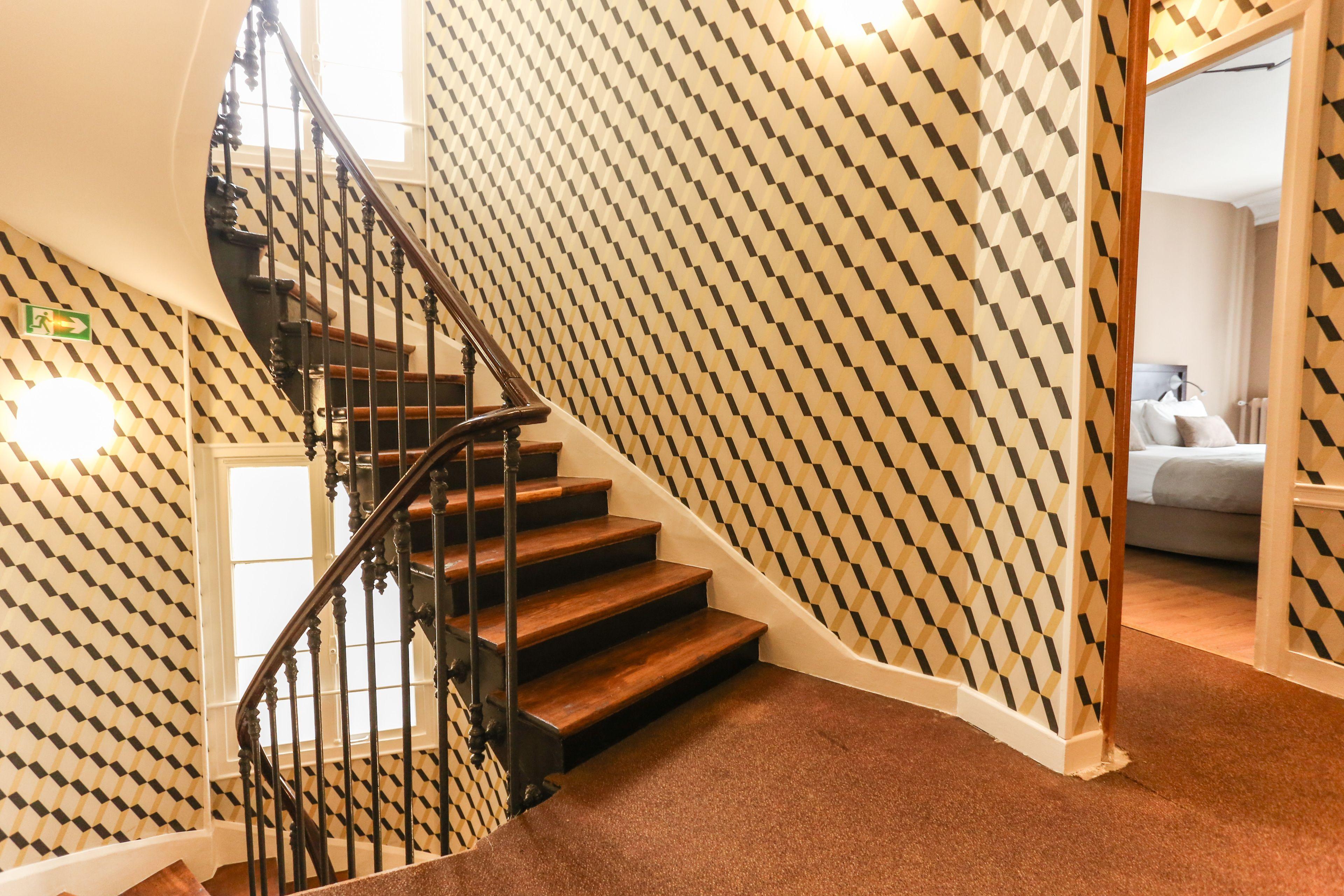 Avalon Aparthotel 3*