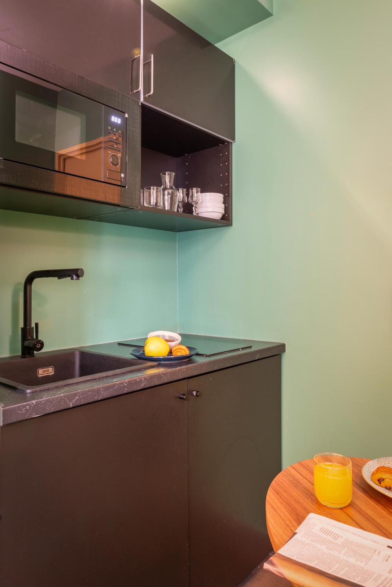 Avalon Aparthotel 3*